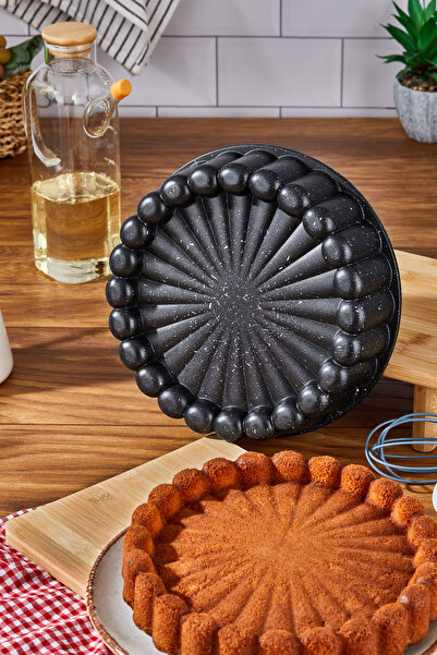 Genel Markalar Döküm Dilimli Tart Kalıbı 23cm