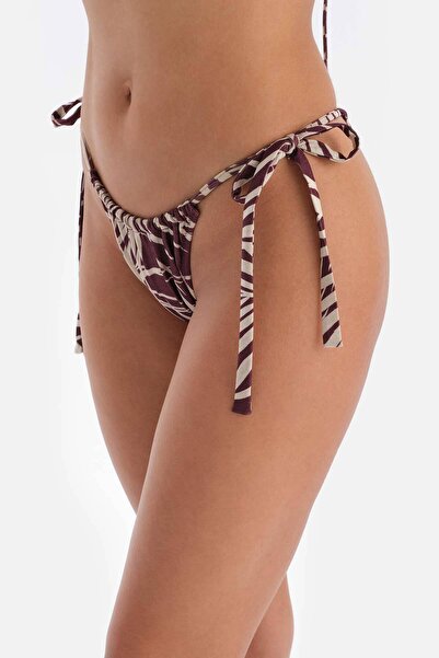 Dagi Μπορντό-Εκρού βραζιλιάνικο μέρος μπικίνι