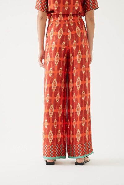 Exquise Colorful Baklava Sliced Trousers Model