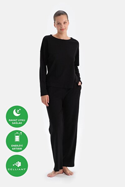 Dagi Set de pijamale negru cu decolteu triplu cu umeri