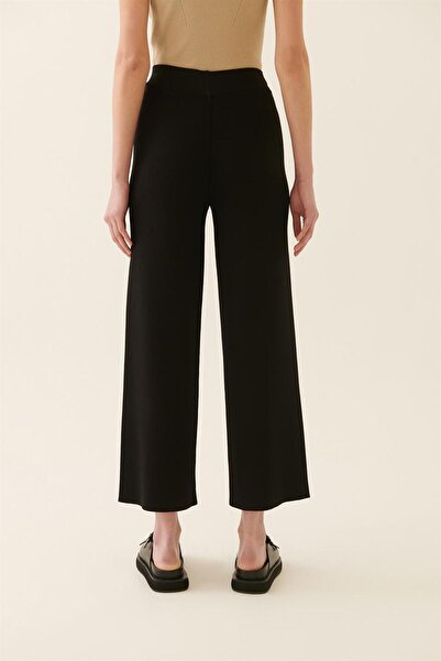 Perspective Illas Triko Pants