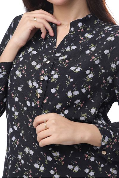 SUGA Nirvana Daily Blouse