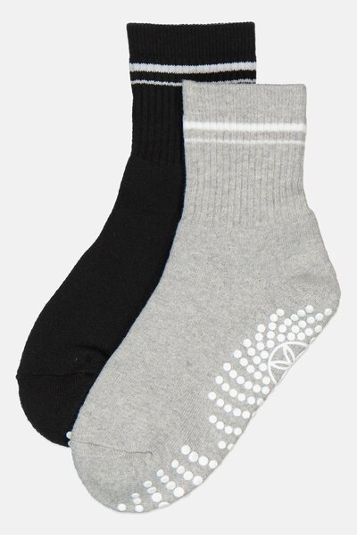 gaiam Men 2 Pair Textured Grippy Crew Socks, Multicolor