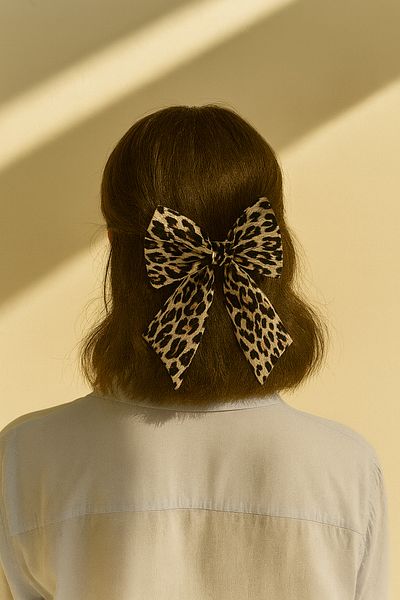AGAPI Leopard Patterned Women's Bow Buckle