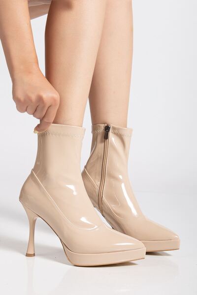 Hayalimdeki Ayakkabı Star Women's Beige Stretch Patent Leather Thin Heeled Boots
