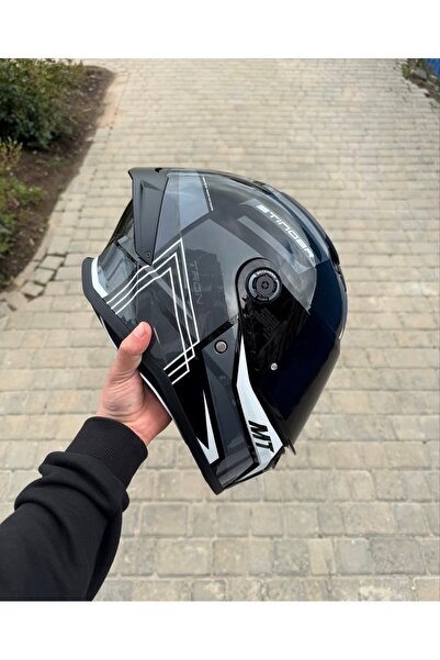 MT Helmets Stinger 2 kask (şeffaf vizörlü biçimde) gönderilecektir