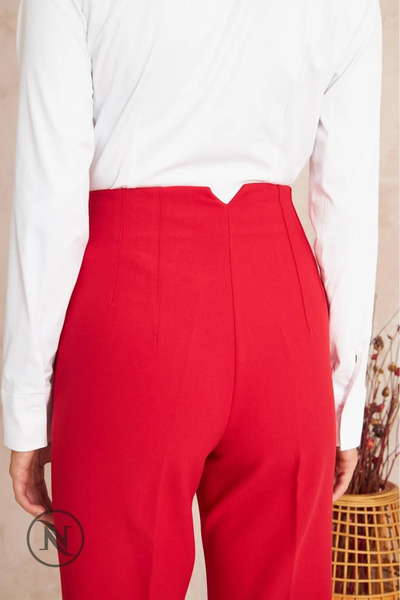 KAROL Flatolu Trousers - Red