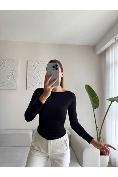 Zoom Butik Side elastic boat neck crop - black