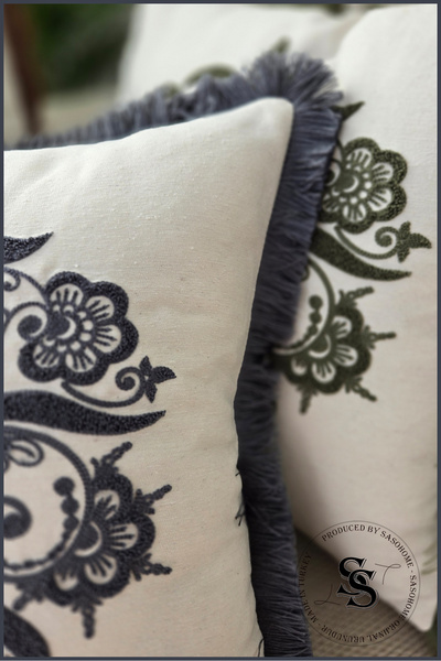 SasoHome Beauty Flowers Punch Embroidery Patterned Linen Throw Pillow Cover