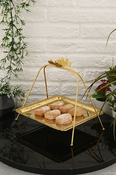 AKSESUAR EVRENİ Mile Luxury Gold Stainless Metal Presentation and Serving Tray Patterned Decorative Footed Treat Tray
