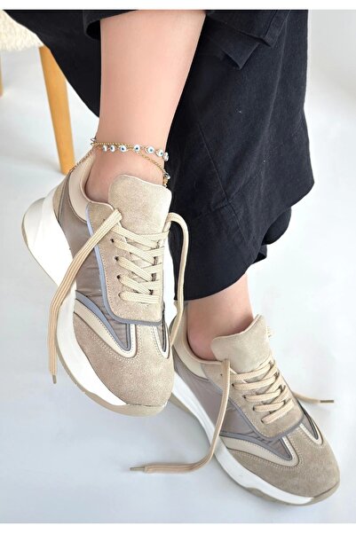 MODA Mark Beige Suede Lace-Up Sneakers