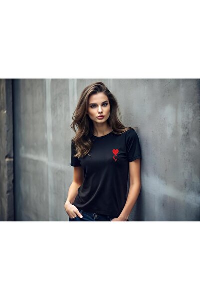 Free Tarz Tricou negru Boyfriend cu inimă imprimată cu litera Ç