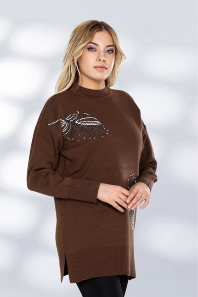 NEWCO Елегантний трикотажний тунік з довгими рукавами та вишуканим оздобленням з каменями. Зручний крій, підходить для повсякденного носіння та особливих випадків.