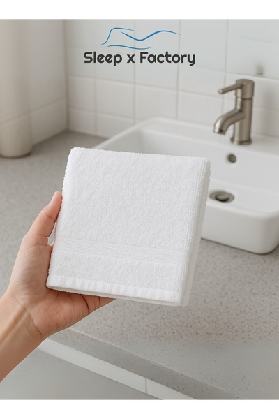 Sleep x Factory White Face Towel – 100% Cotton, Soft & Quick-Dry – 33x33 cm