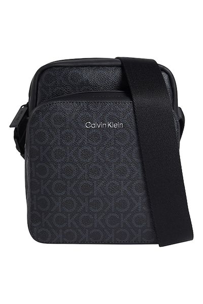 Calvin Klein Geantă crossbody din piele cu monogramă, neagră, gri închis