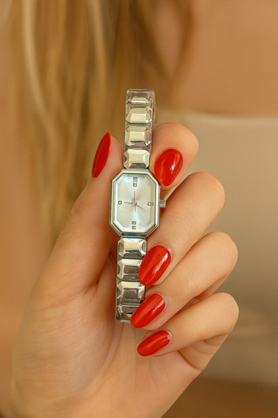 LOOQ New Model Stylish Design Women's Watch