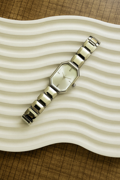 LOOQ New Model Stylish Design Women's Watch