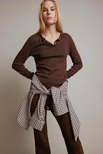 DeFacto Γυναικείο μακρυμάνικο μπλουζάκι με μακρυμάνικο μπλουζάκι Coool Basic Plain Ribbed Brown E7680AX/BN539