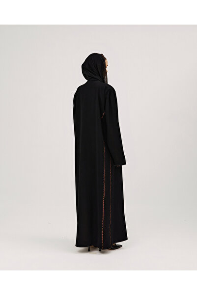 SOROSE SA عباية لف سيراميك كلوش سوداء بتطريز بني وكسرات كتف