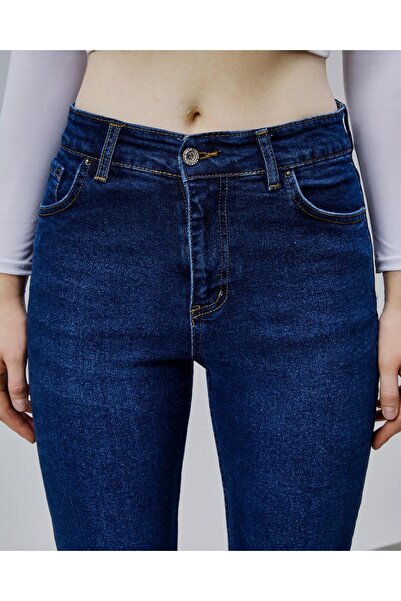 Butik PAÇA KESİK LİKRALI JEAN PANTALON
