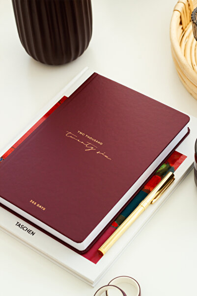Matt Notebook 2026 Yılı A5 Tam Gün Ajanda 15x22 cm - 365 Gün Bordo