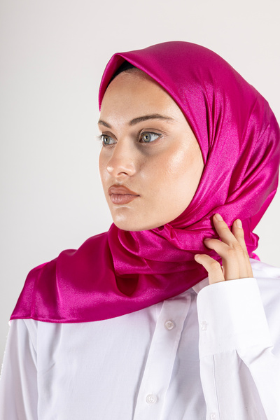 Akel Plain Crystal Fabric Scarf - Non-Slip, Stylish, Tok Standing |   Daily & Evening Dress Compatible