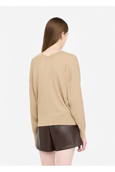 Liu Jo Women's Comfortable Fit V-Neck Long Sleeve Ribbed Beige Sweater Mf5390Ms46J-04869