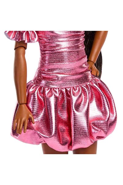 Barbie ® Stil İkonu™ Bebek, Balon etekli metalik mercan rengi elbiseli JFP41