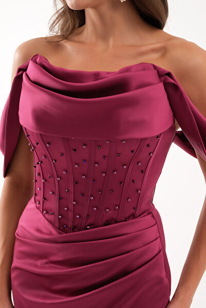 Lafaba Kadın Bordo Kayık Yaka Boncuklu Uzun Saten Abiye Elbise