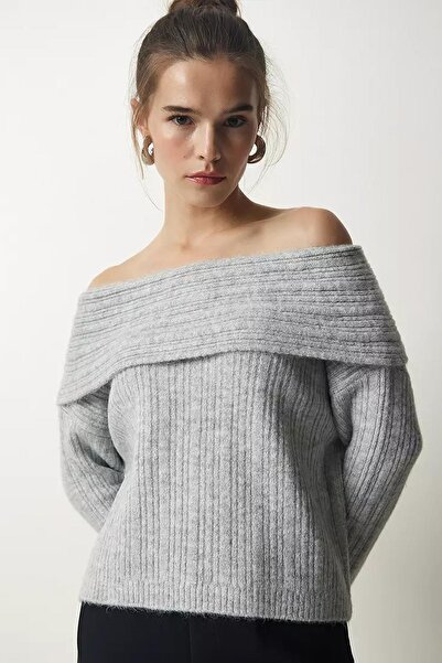 TENA Women's Gray Degaje Collar Ribbed Sweater