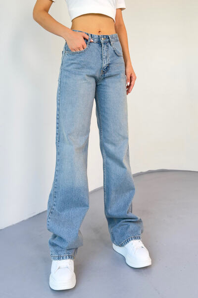 Cappmoda Jean-488 Light Blue Washed Basic Mom Jean
