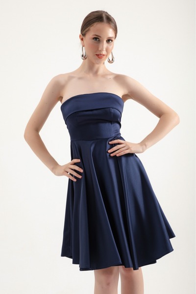 meksila kadın straptes kısa kloş saten düğün davet abiye elbise