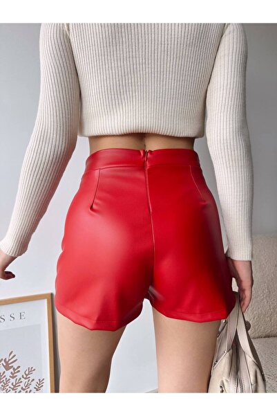 Bleu Petite Toka Detaylı Suni Deri Kadın Şort