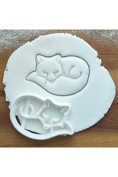 Mizaku Sleeping Fox Shaped Cookie Mold