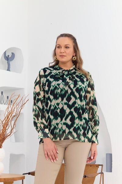 Imagine Giyim Plus Size Black Chiffon Blouse with Collar Scarf Detail – a Special Design Where Elegance and Chic Meet