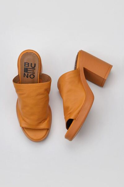 Bueno Shoes Orange Leather Women's Heeled Slippers 01Wy12306