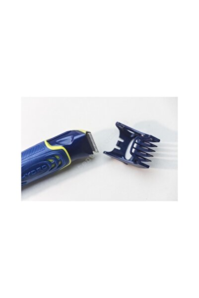 Wilkinson Hydro5 Groomer and Shaver 4-in-1 Clipper Set, + 5 Refills