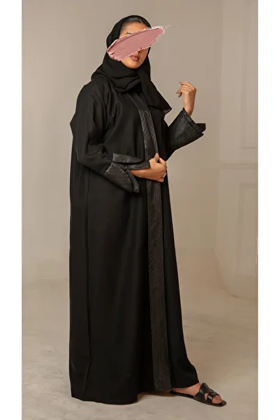 outline Formal black abaya with vertical stripes