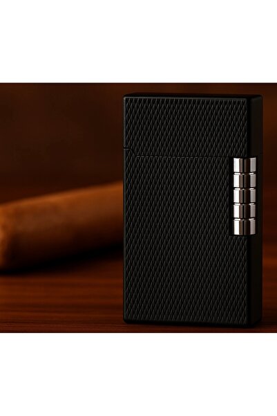 Hunter Premium Siyah Metal Çakmak – Özel Desenli ve Gümüş Detaylı