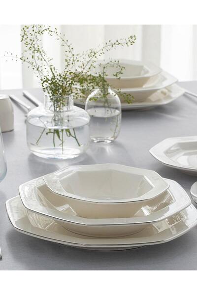 English Home Lioni Porcelain Cake Plate