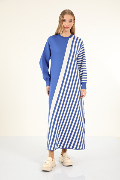 Suede Style 40875 - Шикарне зручне трикотажне акрилове сукня в смужку для жінок