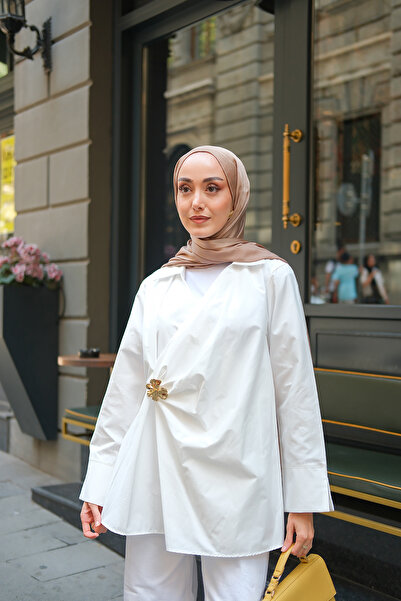 LOCCO Kadın Broş Detay Poplin Gömlek Beyaz