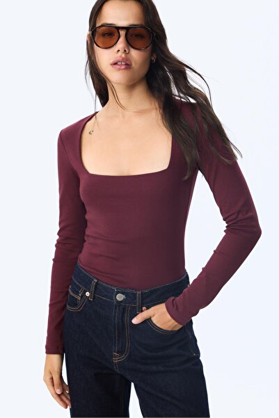 Stradivarius Basic T-shirt with square neckline