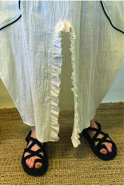 ARİNNASİDE Balloon Skirt with Black Piping Detail on the Pockets