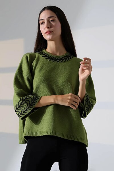 Madame Lestrange Crew Neck Half Sleeve Jacquard Panel Loose Comfortable Styli...