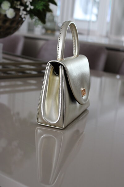 Mimoza Women's Gold Shiny Gold Chain Strap Women's Hand and Shoulder Bag - Evening Dress Bag