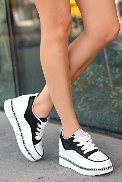 Madam Tarz Rodel Padded Sole Lace-Up Sports