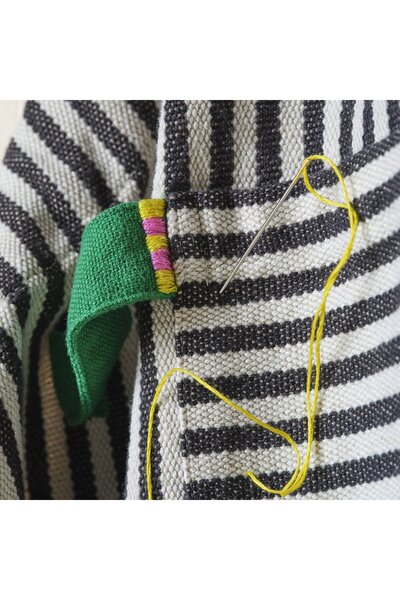 IKEA MÄVINN Apron, black white/stripe, 92 x 90 cm