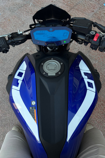 Banxtre White Color Tank Cord Sticker Decal for Yamaha Mt-07 Compatible for Years 2018-2020