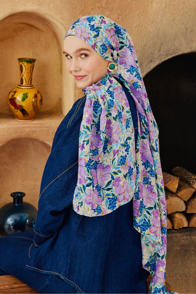 MODA Watercolor Clover Pattern Bamboo Shawl - Cream-Lilac